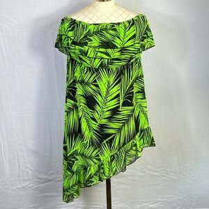 YoYo 5 Ruffle Sleeveless Dress. Sz Medium. Upper Lining Green & Black Tropical